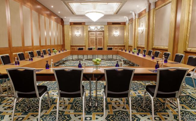 Фото отеля Hilton Sharjah Hotel