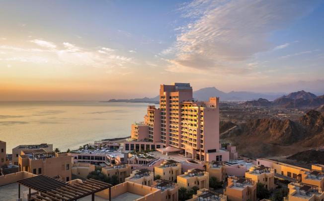 Фото отеля FAIRMONT FUJAIRAH BEACH RESORT 