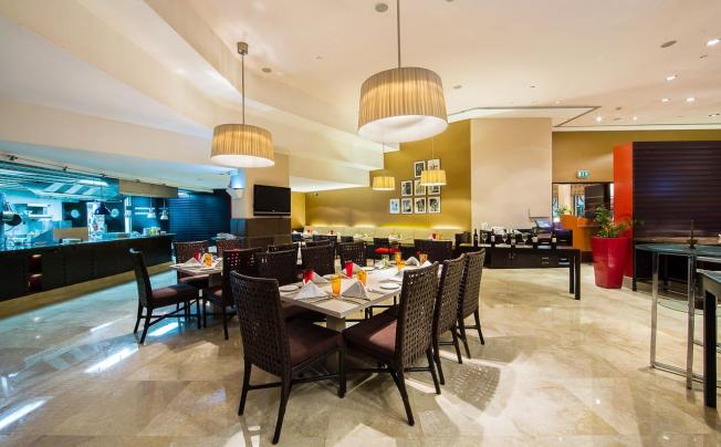 Фото отеля Ramada Plaza By Wyndham Dubai Deira
