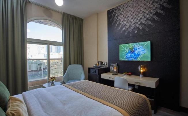 Фото отеля Time Express Hotel Al Khan Sharjah