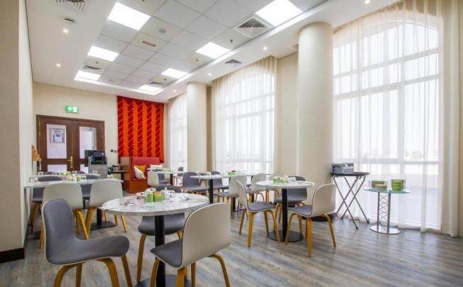 Фото отеля Time Express Hotel Al Khan Sharjah