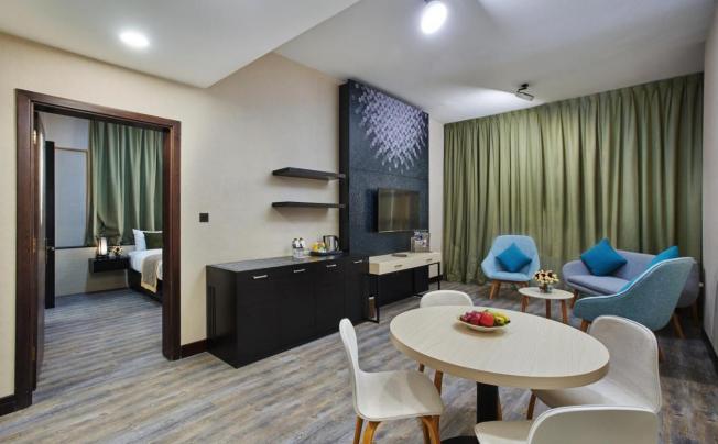 Фото отеля Time Express Hotel Al Khan Sharjah