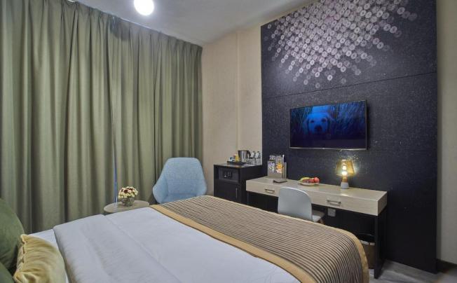 Фото отеля Time Express Hotel Al Khan Sharjah