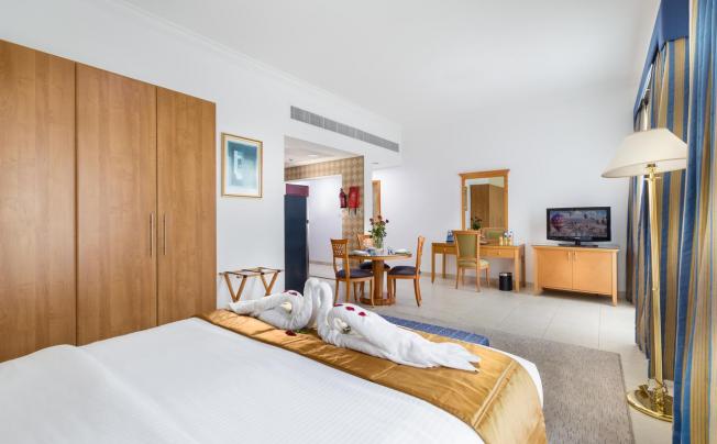 Фото отеля Roda Metha Suites
