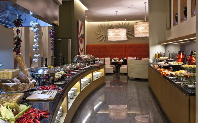 Фото отеля NOVOTEL SUITES DUBAI MALL OF THE EMIRATES 