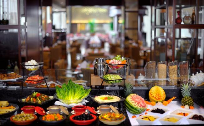 Фото отеля CROWNE PLAZA DUBAI JUMEIRAH