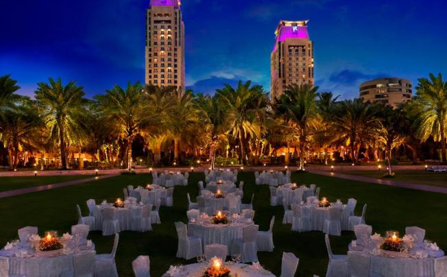Фото отеля Habtoor Grand Beach Resort & Spa Autograph Collection