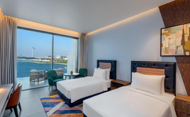 Фото отеля Hyatt Centric Jumeirah Dubai
