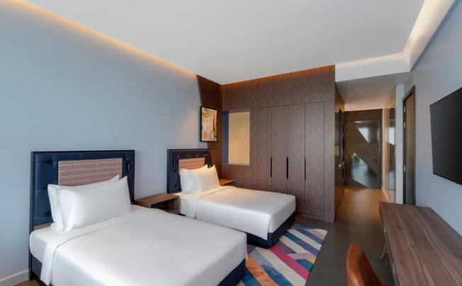 Фото отеля Hyatt Centric Jumeirah Dubai