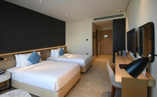 Фото отеля Beach Walk Hotel