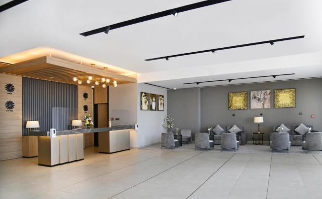 Фото отеля Beach Walk Hotel