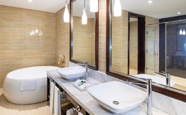 Фото отеля Four Points By Sheraton Sharjah