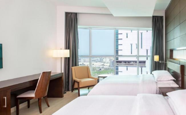 Фото отеля Four Points By Sheraton Sharjah