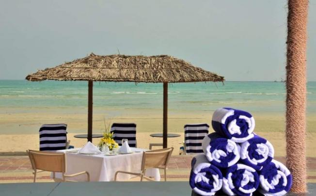 Фото отеля Dhafra Beach Hotel