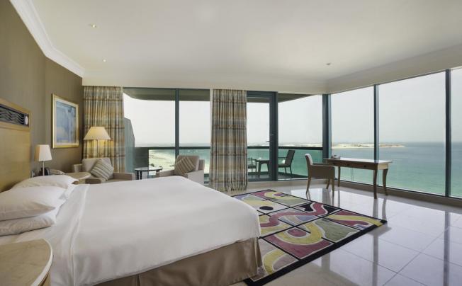 Фото отеля Hilton Dubai Jumeirah Beach