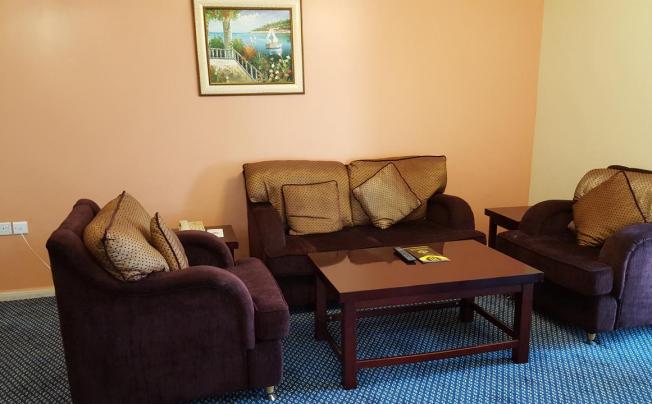 Фото отеля AL BUSTAN TOWER HOTEL SUITES APARTMENT