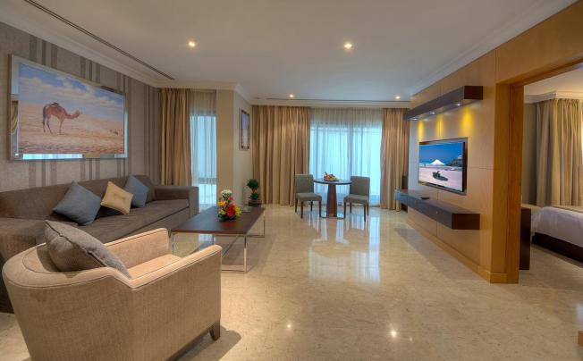 Фото отеля DUBAI MARINE BEACH RESORT & SPA