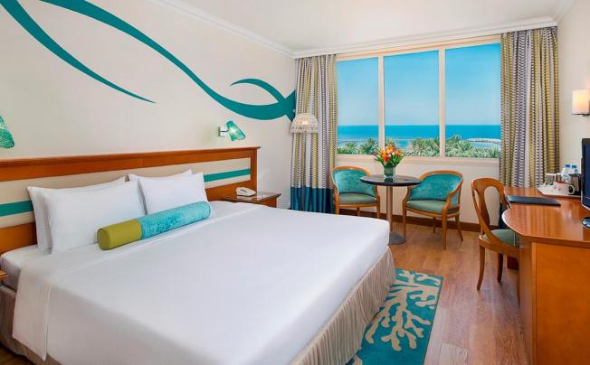 Фото отеля CORAL BEACH RESORT SHARJAH 