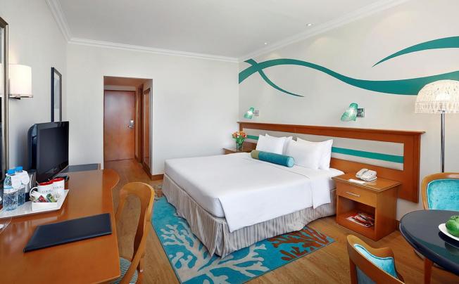 Фото отеля CORAL BEACH RESORT SHARJAH 