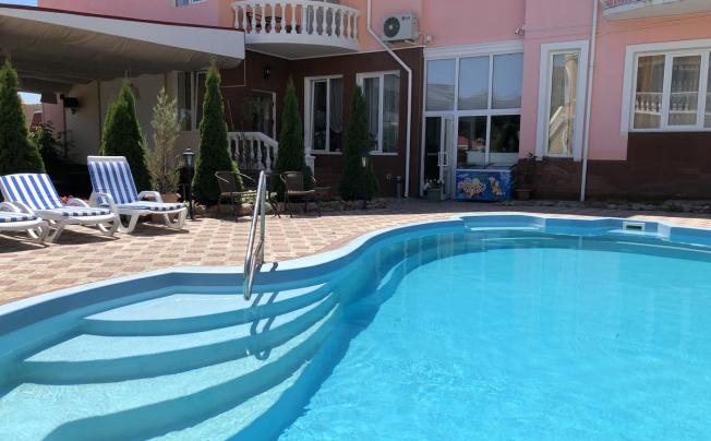 Фото отеля Вилла Классик Отель (villa Classic Hotel)