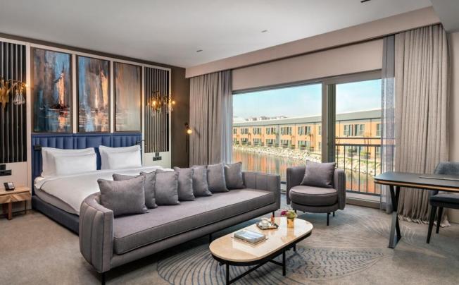 Фото отеля Crowne Plaza Istanbul Tuzla Viaport Marina