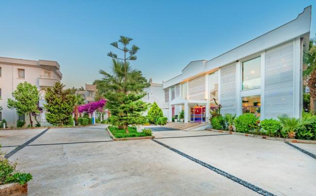 Фото отеля Bendis Beach Hotel