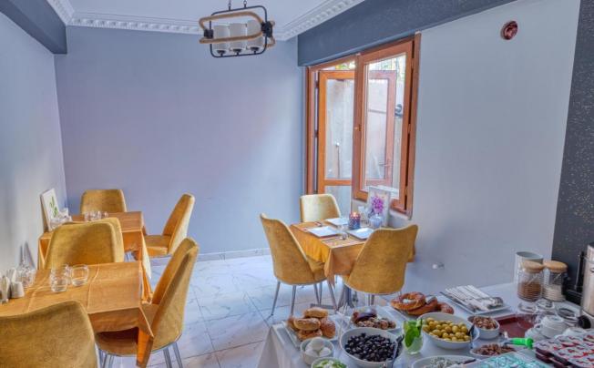 Фото отеля Garth Of Balat Hotel
