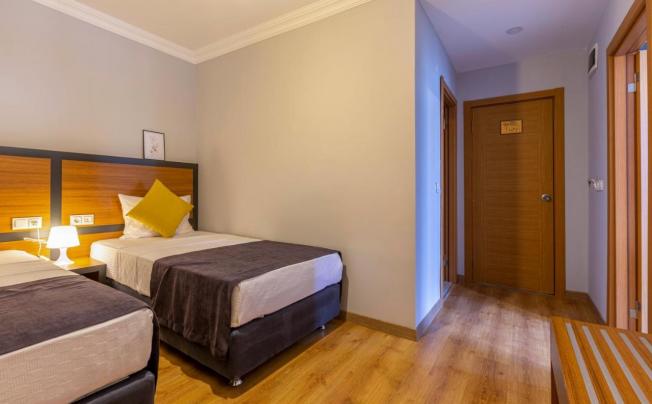Фото отеля ANTALYA BUSINESS HOTEL