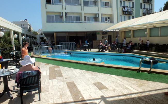 Фото отеля Tuntas Beach Hotel