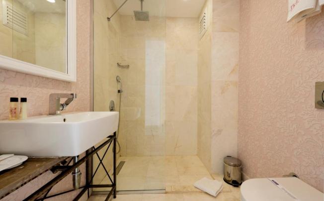 Фото отеля NUN BOUTIQUE HOTEL