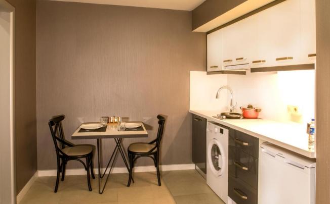 Фото отеля ELM SUITE HOTEL