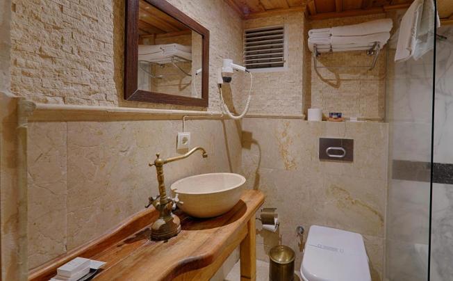 Фото отеля Heybe Hotel
