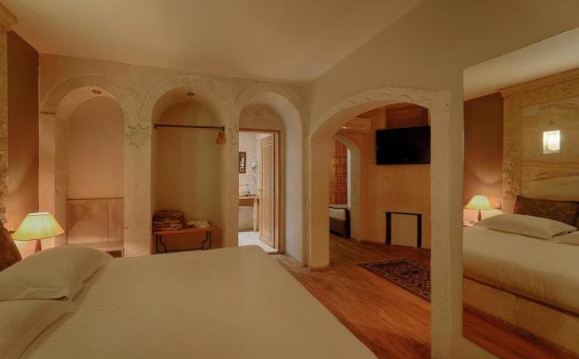 Фото отеля Heybe Hotel