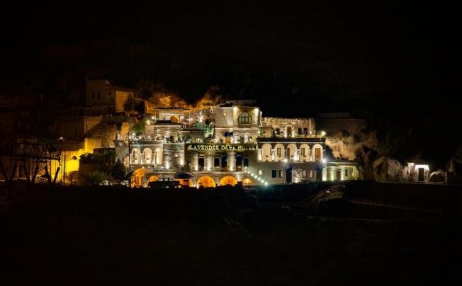 Фото отеля Lavender Cave Hotel