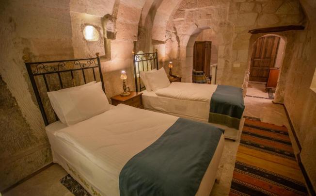 Фото отеля Lavender Cave Hotel