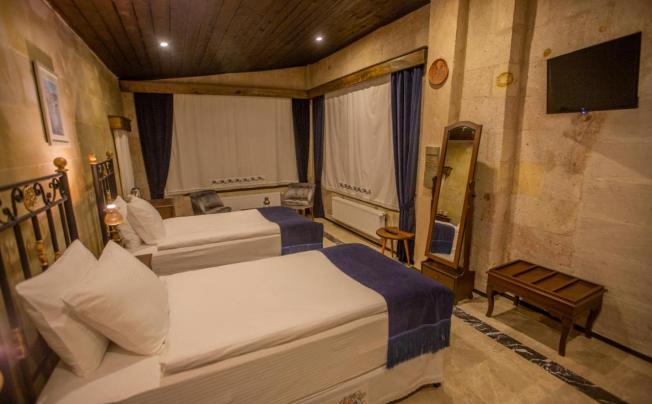 Фото отеля Lavender Cave Hotel