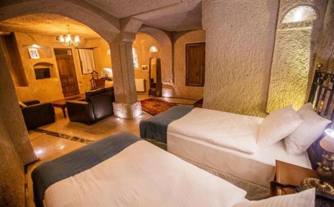 Фото отеля Lavender Cave Hotel