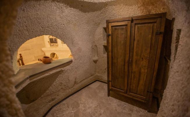 Фото отеля Lavender Cave Hotel