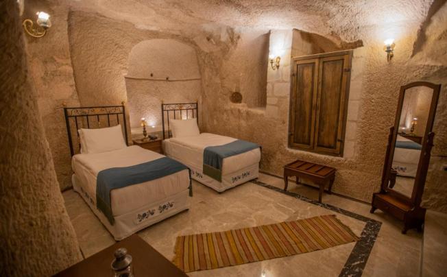Фото отеля Lavender Cave Hotel
