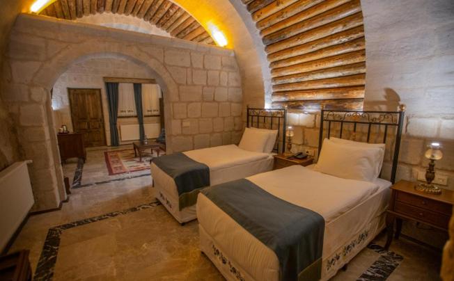 Фото отеля Lavender Cave Hotel
