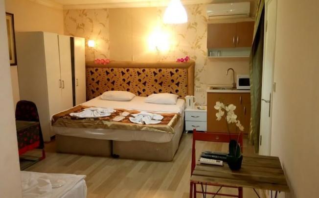 Фото отеля Mini House