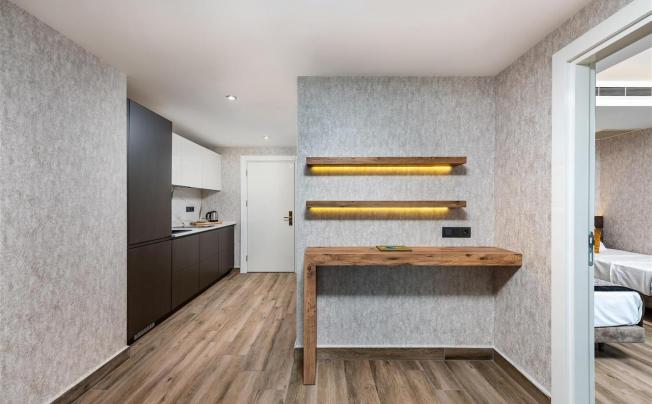 Фото отеля ELITE LUXURY SUITE & SPA HOTEL