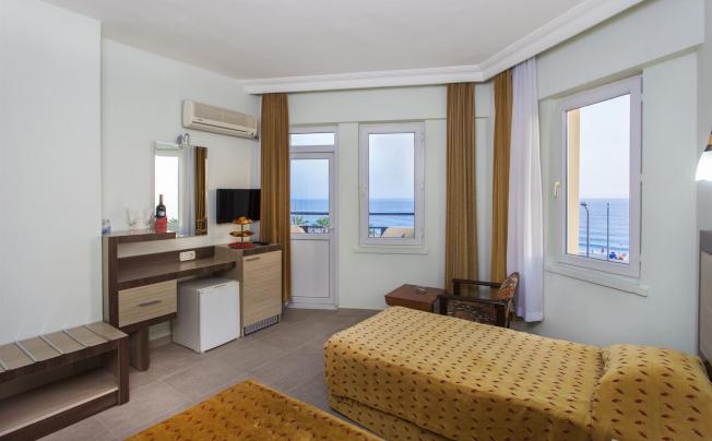 Фото отеля Kleopatra Beach Hotel 
