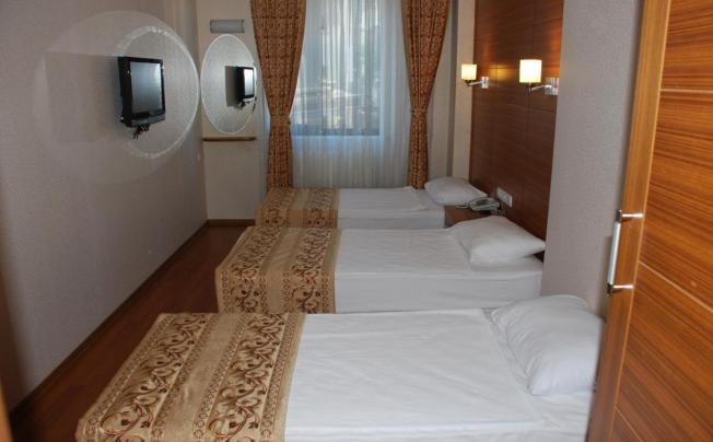 Фото отеля THE PORT HOTEL