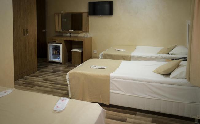 Фото отеля Lal Hotel