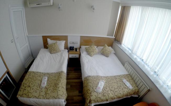 Фото отеля Lal Hotel