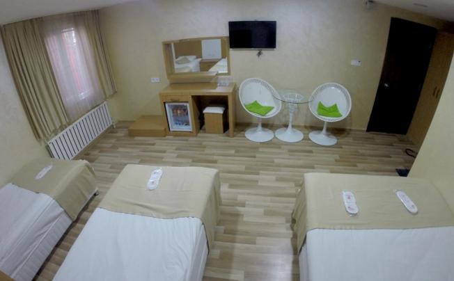 Фото отеля Lal Hotel