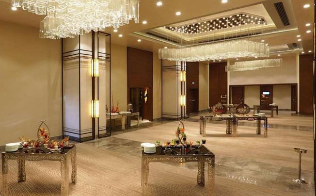 Фото отеля Royal Stay Palace Hotel