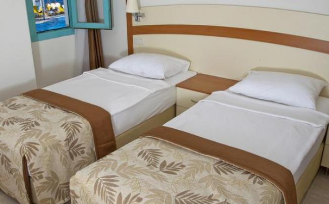 Фото отеля SUNHILL HOTEL