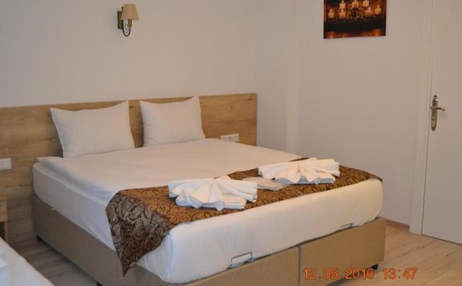 Фото отеля Loren Hotel Suites